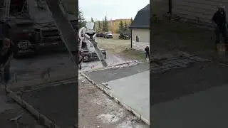 🏈 Touchdown Concrete! Shop Slab Pour 🚧 #work #concrete #contractor #shop #construction