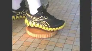 Reebok ZigTech, ZigFuel Schuhe vs. Tortenboden