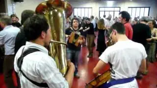 P&eacute;iro Douso, ballo occitano a Pinasca (Curenta Val Chisone)