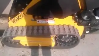 Boxer track adjustment