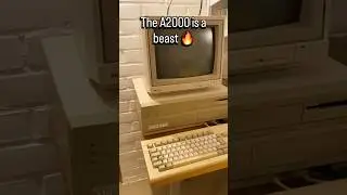 Amiga 2000 in 17 Seconds! 💾 Retro Computing Classic #retrogaming  #nostalgia #amiga #commodore