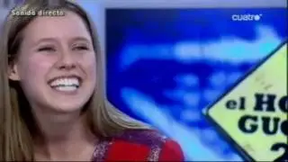 Manuela Vell&eacute;s canta en El Hormiguero