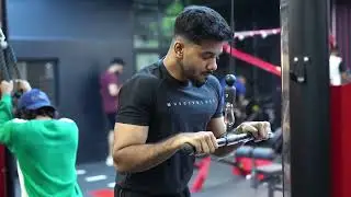 Triceps bar pushdown