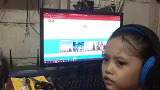 Shobe monitoring Santa's arrival through Google Map!!!!
