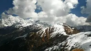 Mt. Trishul & Nanda Ghunti || floating clouds.