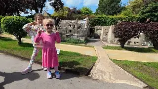 Emily & Maya visiting The Model Village #cotswold #miniature #village #modelvillage
