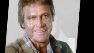 LEE MAJORS.