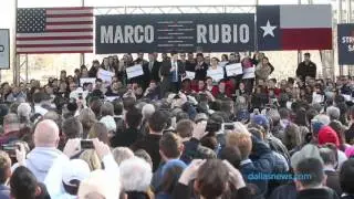 Rubio reads Trump tweets at Klyde Warren Park in Downtown Dallas