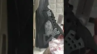 OFF WHITE x Air Jordan 4 