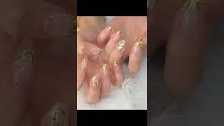 Gold nails #gold #goldglitter #gelnails #glitternails