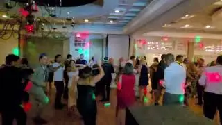DJ Vybe @RealDJVybe: Wedding at The Simsbury Inn in Simsbury, Connecticut (Shut Up And Dance)