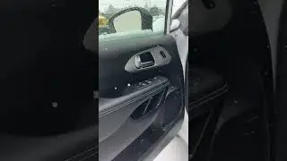 Видеообзор подержанного Chrysler Pacifica Limited 2023 года от Энди (N26078A)