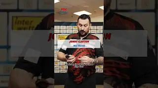 🐉Джонни объясняет свою особую технику броска 🤌🏼🤓#pdceurope #darts #jonnyclayton