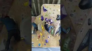 purple V4 dyno #bouldering #climbing #training