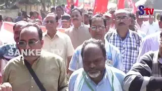 Odisha : Construction workers stage protest in Balasore l Sanket Tv