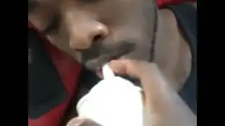 Как разбудить взбитыми сливками человека / How to wake up Jon Isidor with whipped cream
