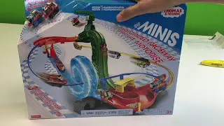 THOMAS MINIS MOTORIZED RACEWAY! NEW 2016! Thomas and Friends! Trains! James!