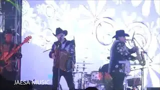 Los Huracanes Del Norte - Los polvos de estos caminos y -- La Leona y el carcomido