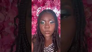 A Transition 💙🤍 #makeuptransformation #makeuptransitions #christmasmakeup #holidaylooks