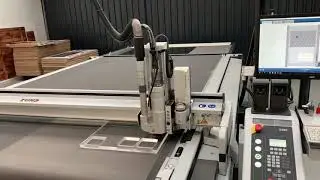 Zünd routing 20 mm acrylic with 3,6 kW router