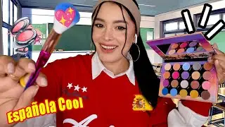 La NUEVA del salón (de España 🇪🇸) POPULAR y BUENA ONDA te maquilla en CLASES 💋💄📚 I Ges ASMR