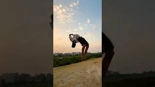 Best flip@yashu__d2 #trendingshorts #youtubeshorts #viralshort #hardworkworks #parkour #powerflip
