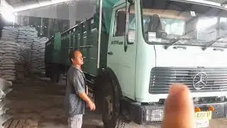 TRUK GANDENG PT PANCA JAYAA PALING LANGKA BIRU TELUR ASIN 