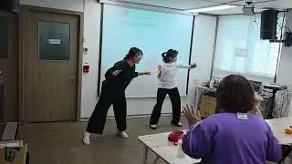졸릴땐 체조가 최고! 이분위기 어쩔^^(메롱메롱 이  히트네)