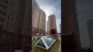 Police raid on Manhattan residential complex