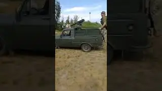 Ukraine. Improvised small technical (armed pickup) using a ww1 Maxim gun