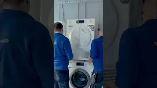 Man Boort IN Wasmachine?! (En Installeren Wasmachines!) #shorts