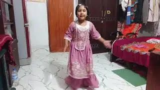 পথে পথে হাসি মুখে নিত্য করছে   শুভানী দেব নাথ মেঘা 