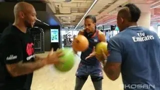 Ball skills w/ Elton Jantjies & Lionel Mapoe | Courtnall Skosan