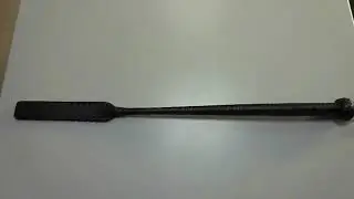 Gerte aus schwerem schwarzen Leder &ndash; 70 cm mit Doppelpatsch von www.trendseller24.com