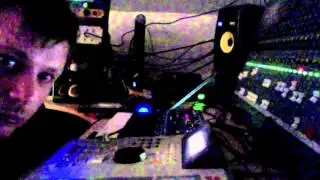 AKAI MPC2000xl Bass Station II Deep House music