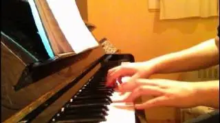 Ludovico Einaudi : Divenire - Piano ( By Hyslyne )