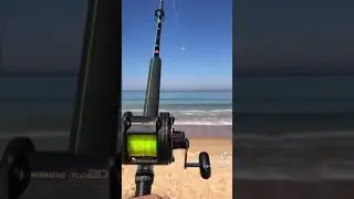 Dron Sostenido Con Ca&ntilde;a de Pescar