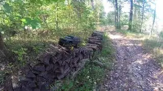 Gary Anthony Axial SCX10 II log climb part 2