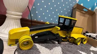 Grader cat 16m 3d printed rc