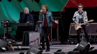 Rolling Stones perform 