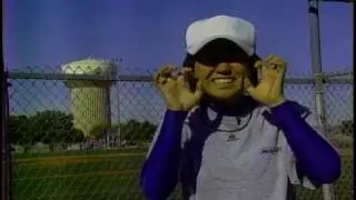Female Japanese Knuckle Ball Pitcher Eri Yoshida