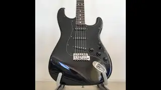 Medium Rare Guitar Show: 1982 Tokai SS36 Silver Star