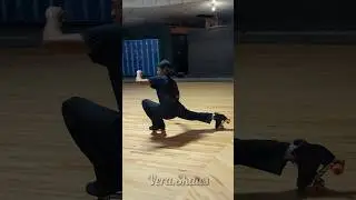 Funky grasshopper at Skatetowne #rollerskating #imsn #pistolsquat