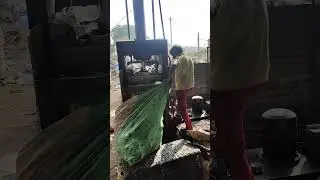 Solar Hydraulic Baling Machine &ndash; Eco-Friendly & Efficien