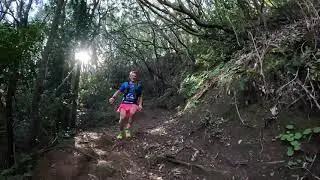 Daniel Jung bajando por el km 20 de K42 Anaga Marathon 2023