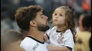 Yuri Alberto surge aos beijos com Isabella Zanetti