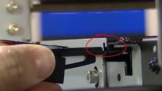 How to install media clamps on Roland VG-3