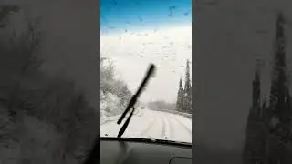 Winter Road in Crimea &mdash; Driving Through Heavy Snow ❄️ / В Крыму &mdash; поездка на машине в сильный снег
