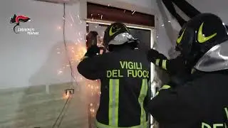Trapani, smantellato bunker della droga in un appartamento: arresti e denunce