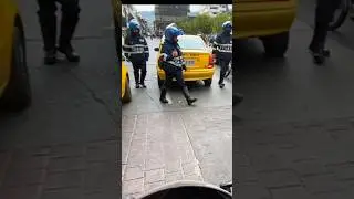 Me encuentro con el TR&Aacute;NSITO y esto pasa 😰 #humor #motos #risas #biker #risas